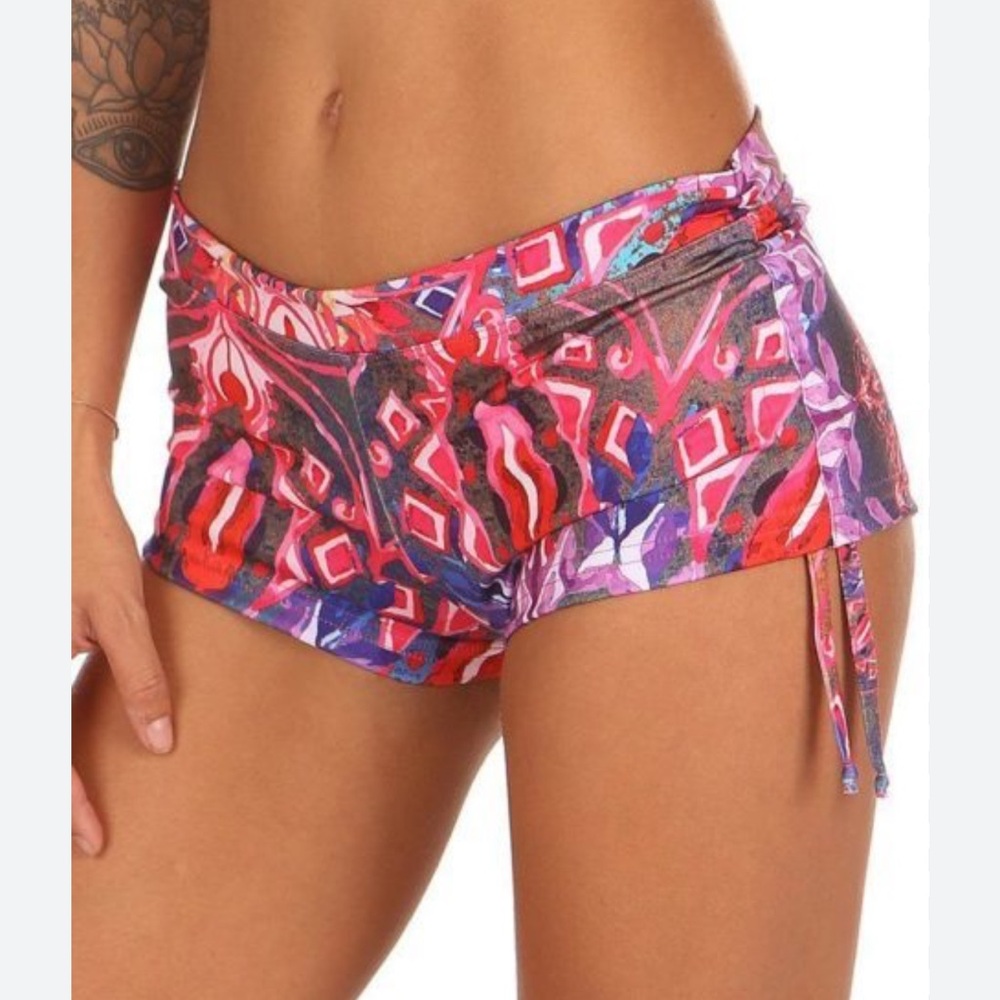 Mika Yoga Wear Vibrant Multicolor Shorts